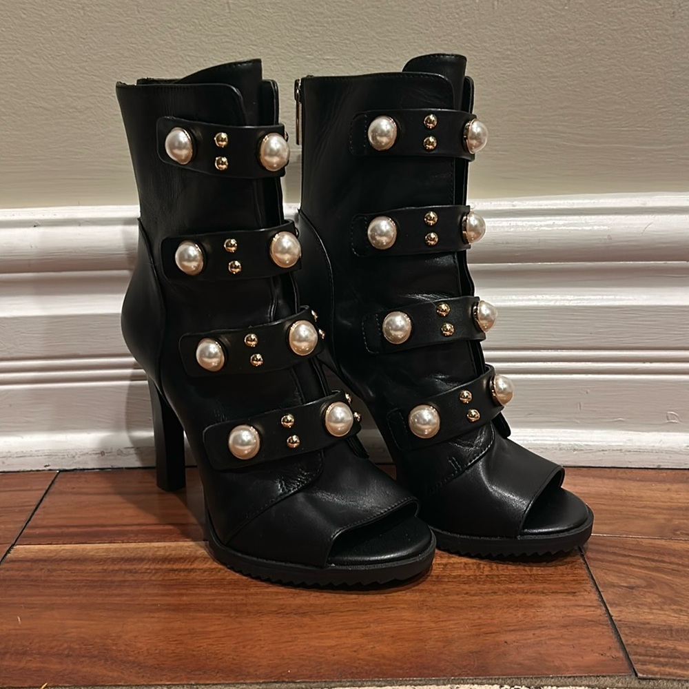 Karl Lagerfeld~SZ 6 Paris Brayden Black Leather Embellished Peep Toe Bootie